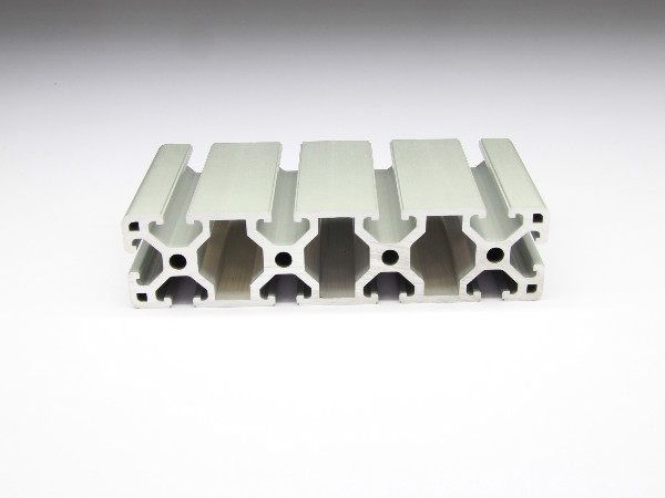 鋁型材價(jià)格多少錢一噸？算法在這兒了