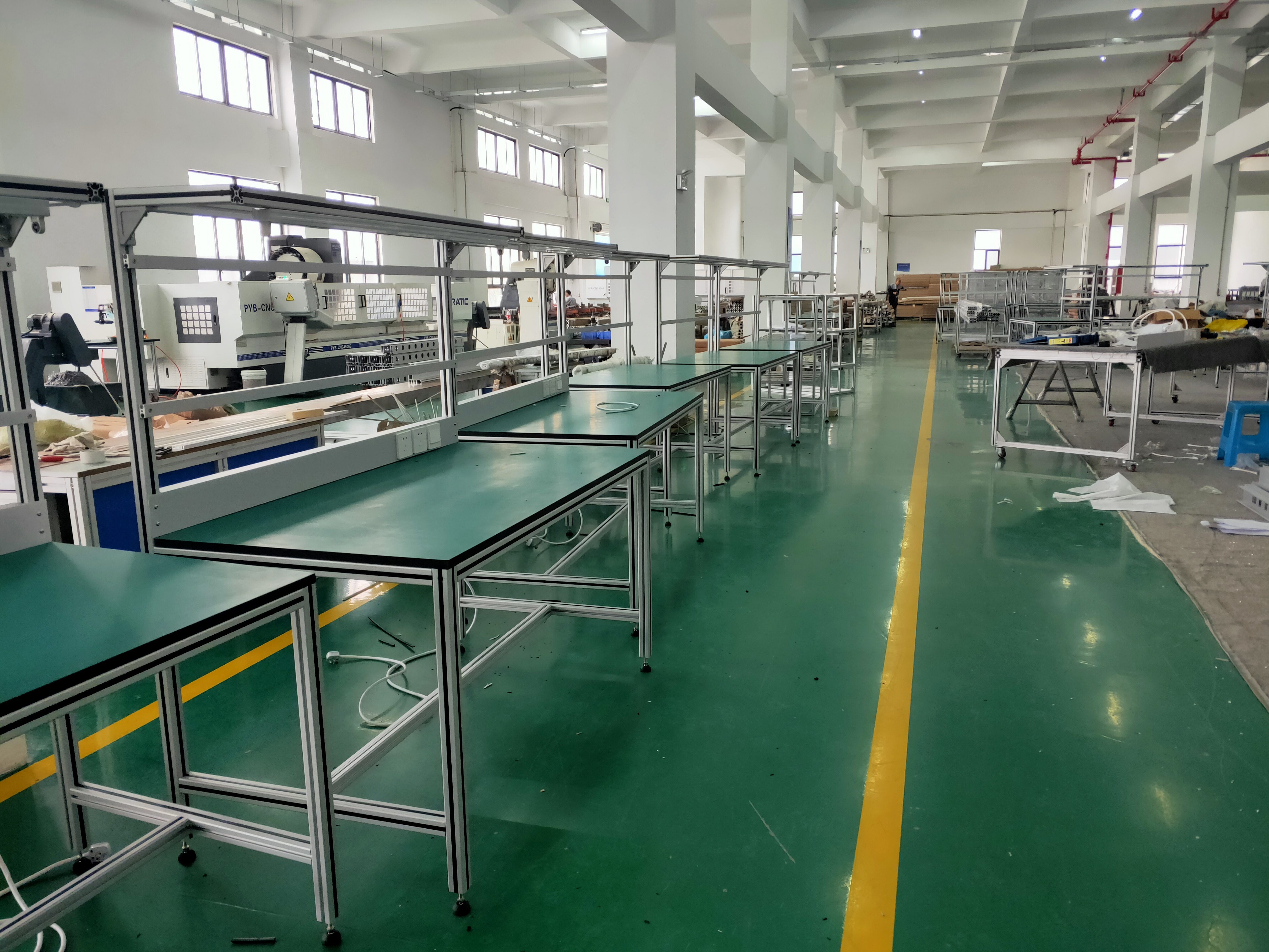 南京防靜電工作臺(tái)有著怎樣的不同之處？